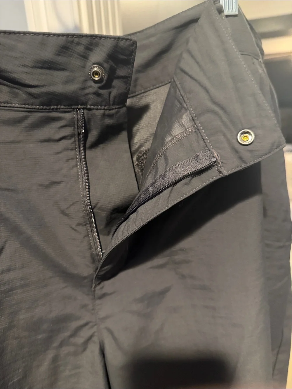 The North Face Men's Black  40 XL athletic shorts